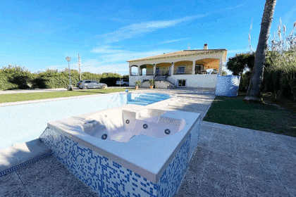 Villa for sale in Guardamar del Segura, Alicante. 